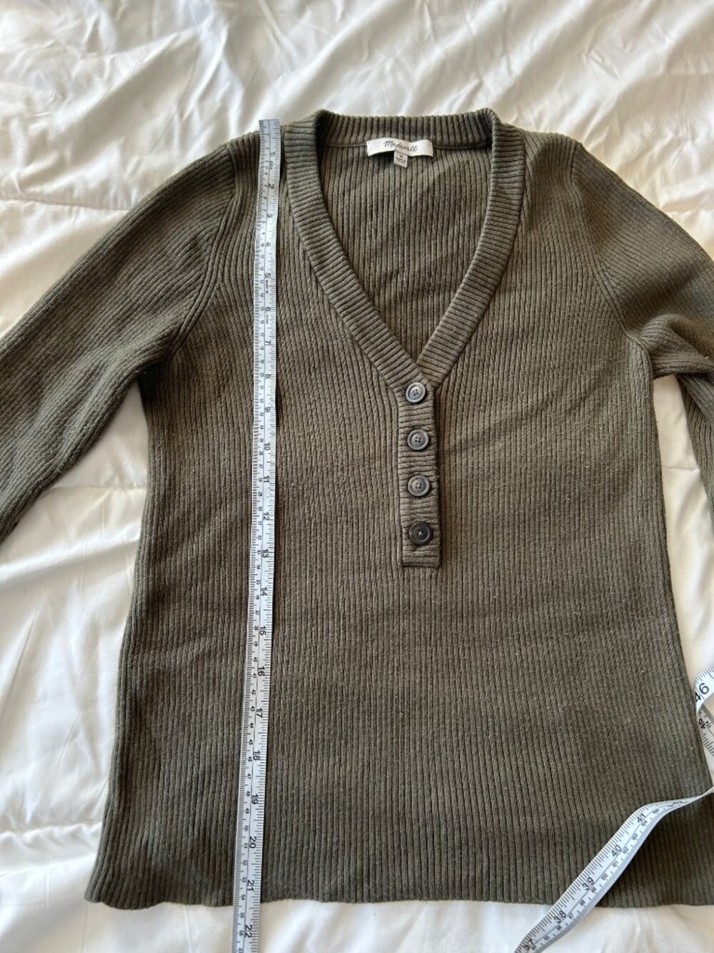 V-neck Ribbed Sweater - Picture 3 of 5